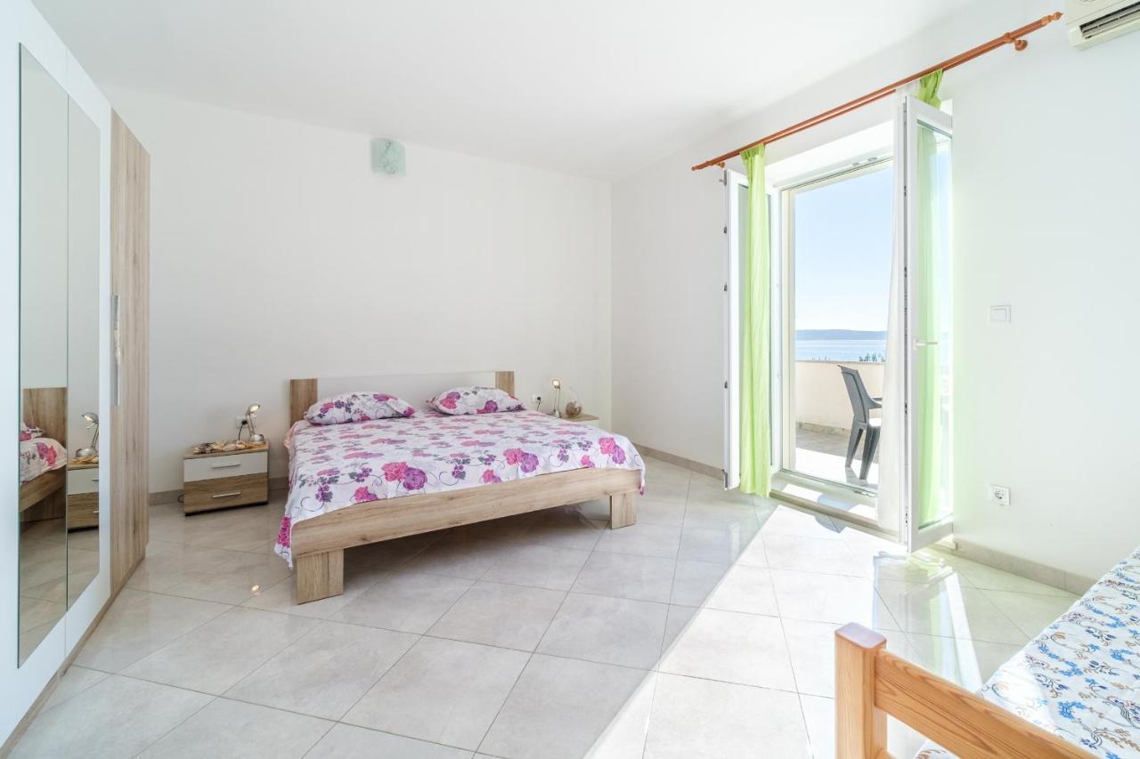 Beach Paradise Apartments โปดสตรานา ภายนอก รูปภาพ