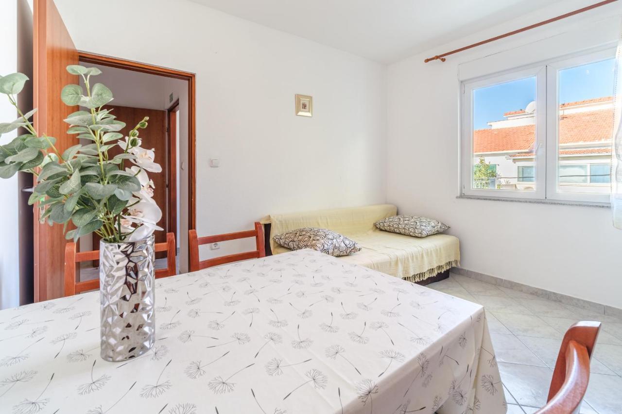 Beach Paradise Apartments โปดสตรานา ภายนอก รูปภาพ