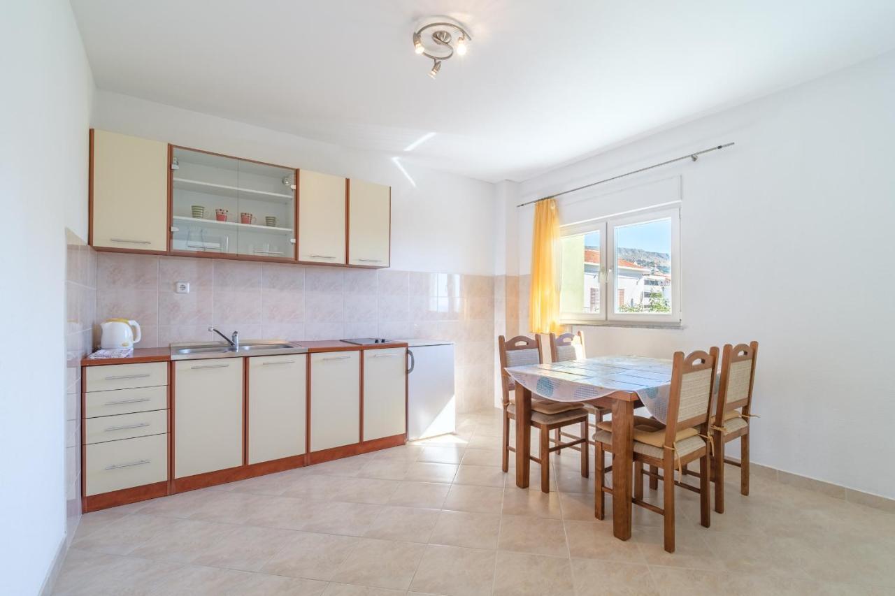 Beach Paradise Apartments โปดสตรานา ภายนอก รูปภาพ