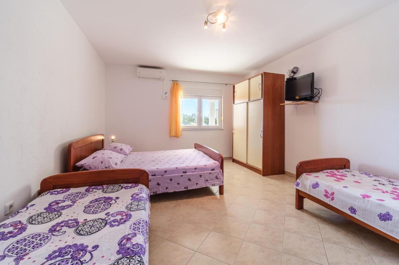 Beach Paradise Apartments โปดสตรานา ภายนอก รูปภาพ